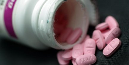 Paxil antidepressant pills spilling from the bottle.